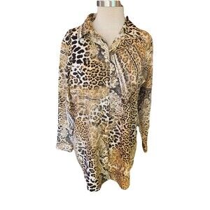 Chico’s No Iron Shirt Leopard Print Chico’s Sz 2/Women’s 12/Large Button Up